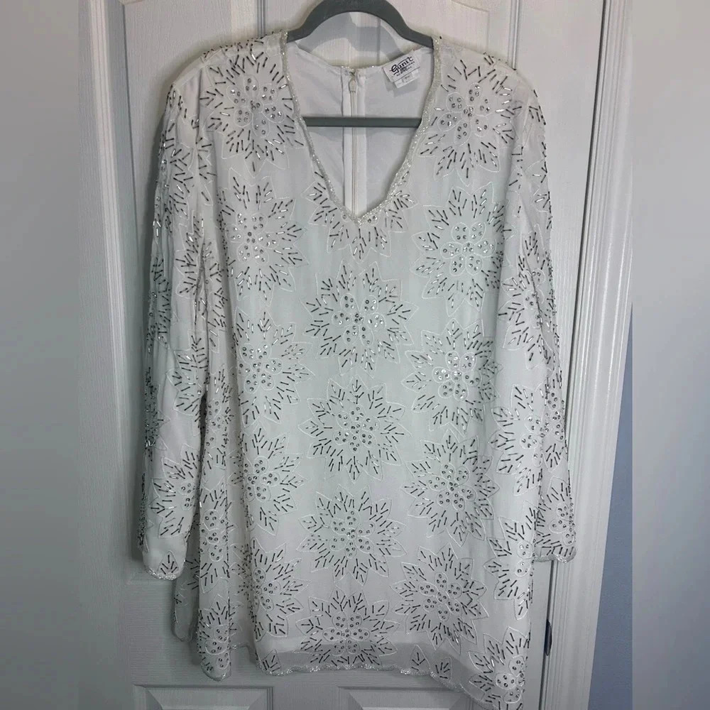 🤍”Gunit Fashions” Vintage White Beaded Tunic w/ “Snowflake” Pattern Size 2X 🩶
